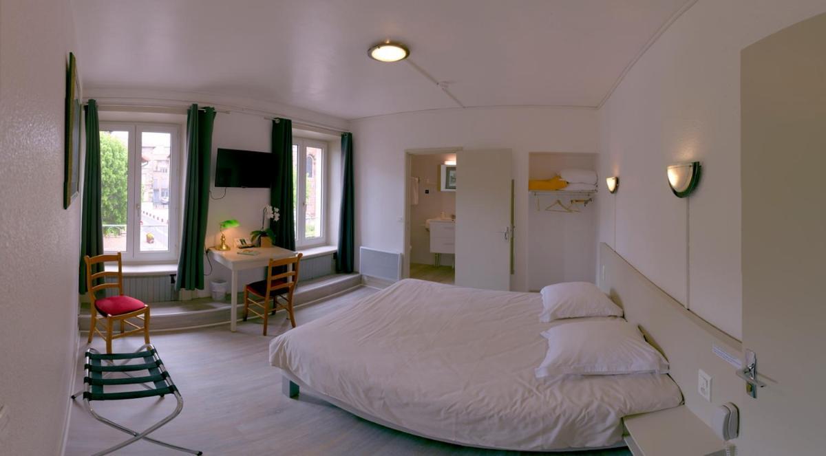 Logis Hotel Restaurant Des Voyageurs Saint-Paulien Esterno foto