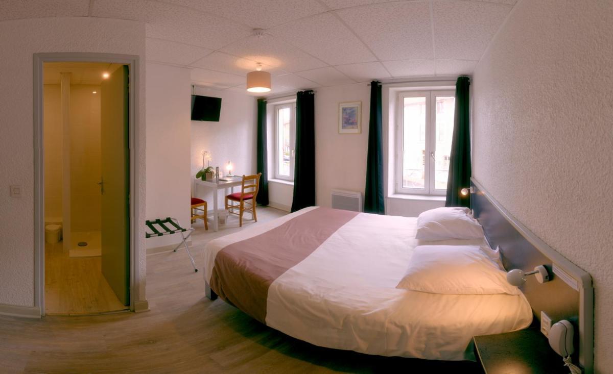Logis Hotel Restaurant Des Voyageurs Saint-Paulien Esterno foto